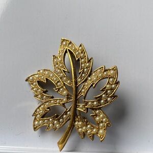 Elegant Gold tone Leaf Brooch with Pearls